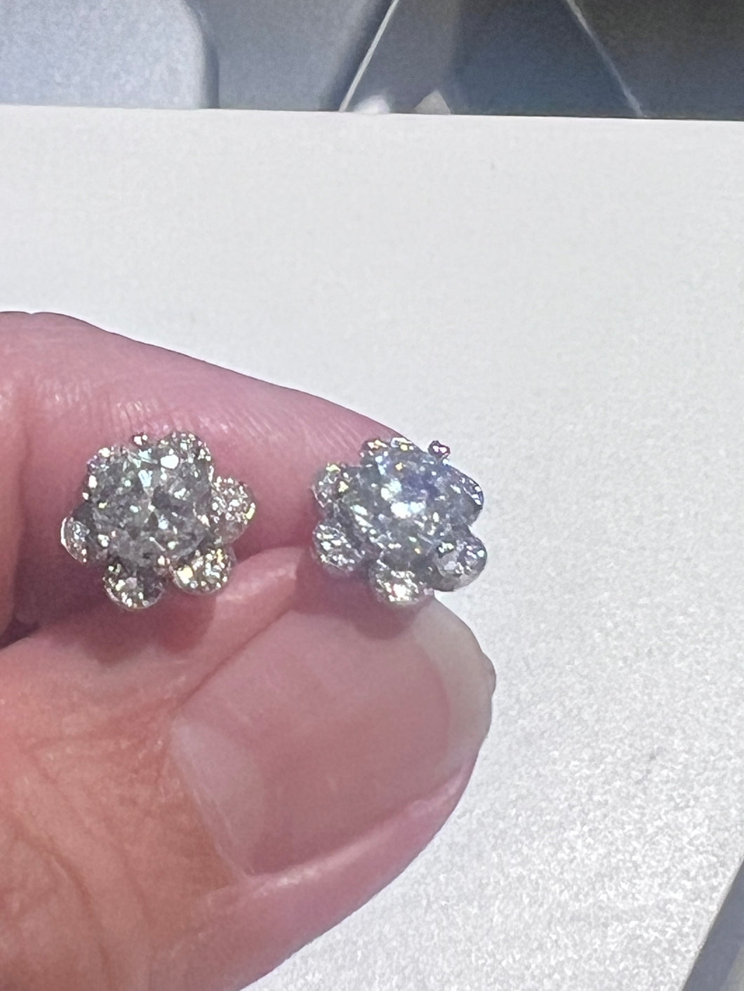 Diamond Stud Earring 2.006 CTW Platinum 900-3.29grams