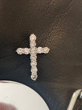 2caratDiamondCross Pendant in Platinum
