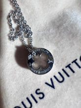 Louis Vuitton Empreinte Necklace