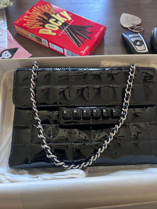 Chanel Cholate Bar Flap Bag Black Patent Leather/Pre Owned - Andrea-OZ